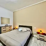 Fchouse